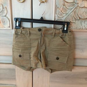 Arizona Jean Company Beige Shorts